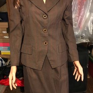 Women’s Gilmor Brown Tweed Skirt Suit Size 10